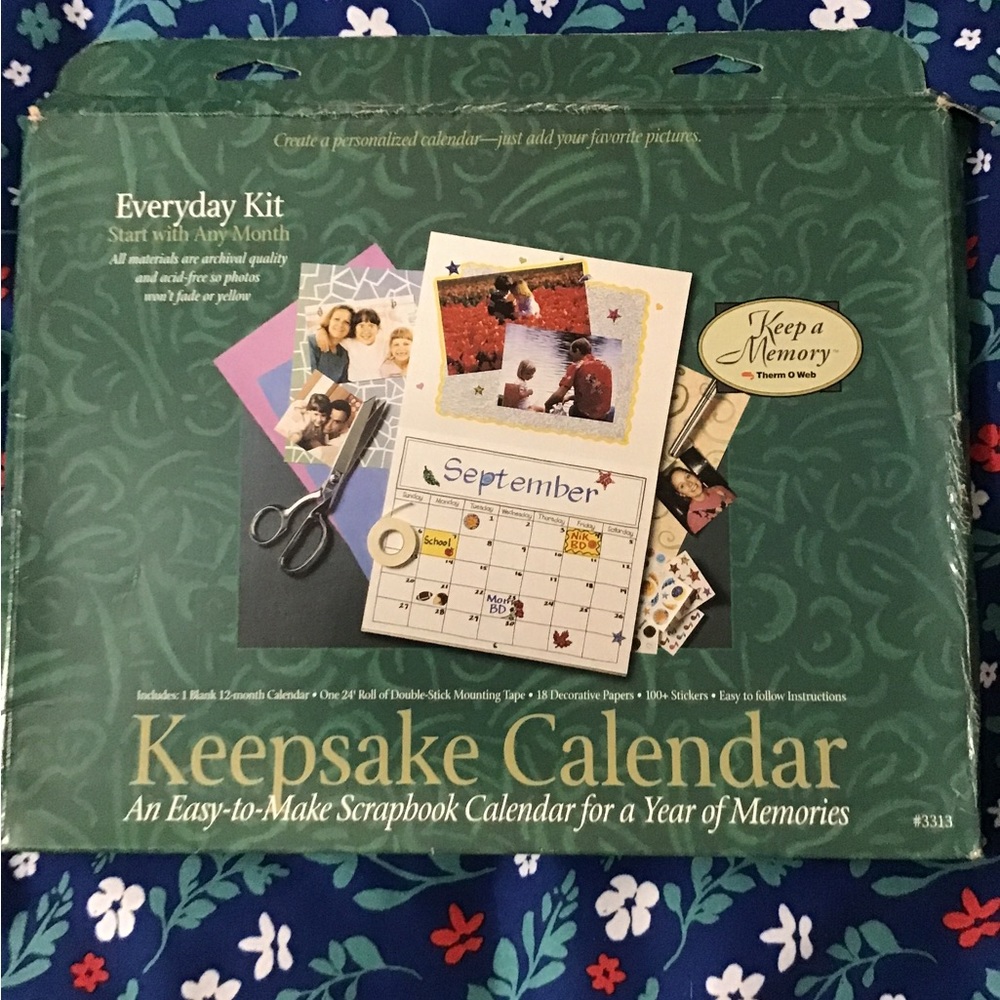 Keepsake calendar and easy to make scrapbook calendar for a year of memories